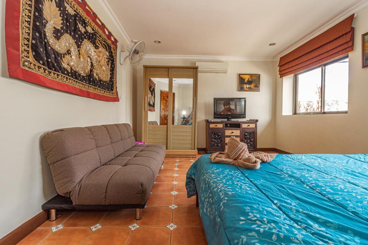 Viewbor Villa - Pattaya Holiday House Walking Street 4 Bedrooms Exteriör bild