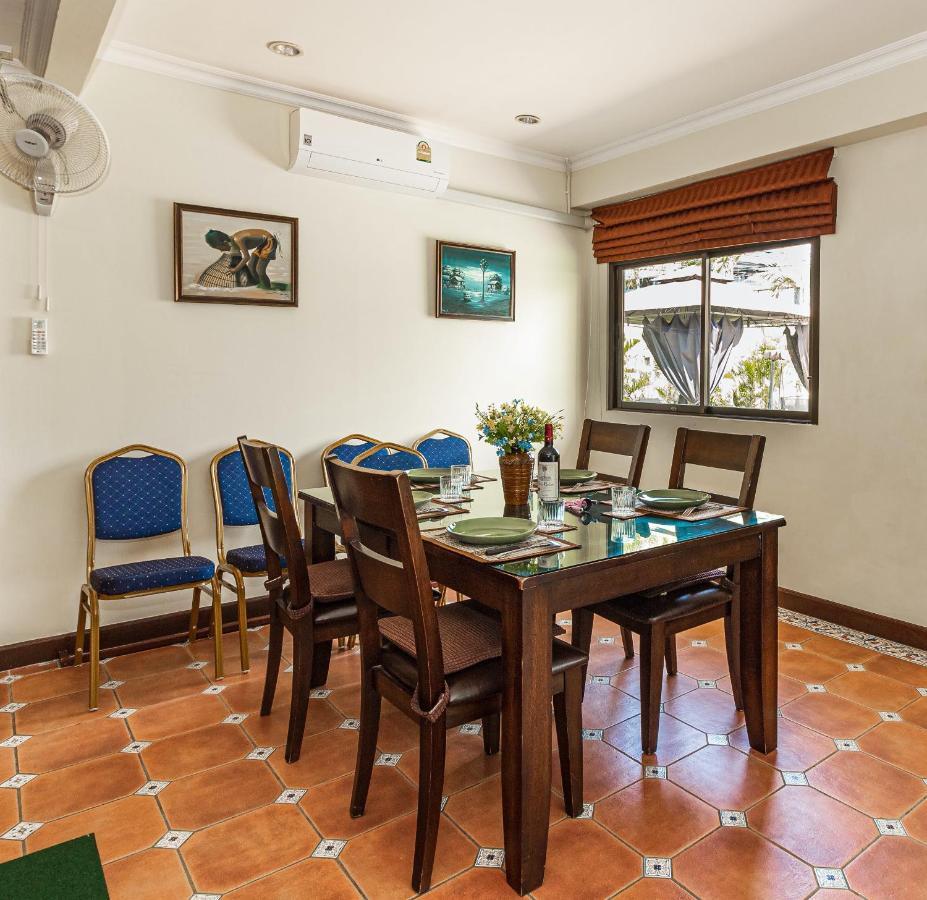 Viewbor Villa - Pattaya Holiday House Walking Street 4 Bedrooms Exteriör bild
