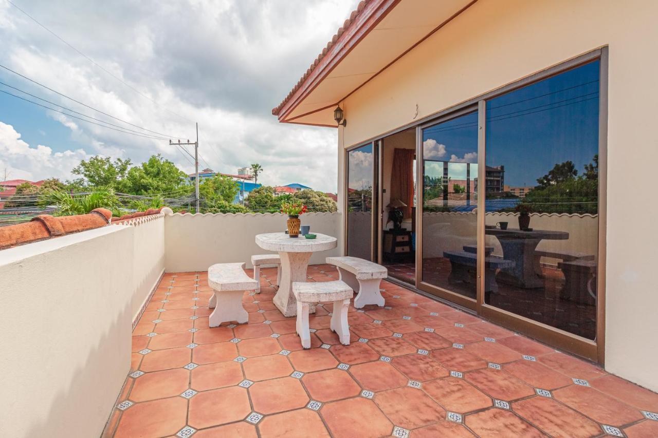 Viewbor Villa - Pattaya Holiday House Walking Street 4 Bedrooms Exteriör bild