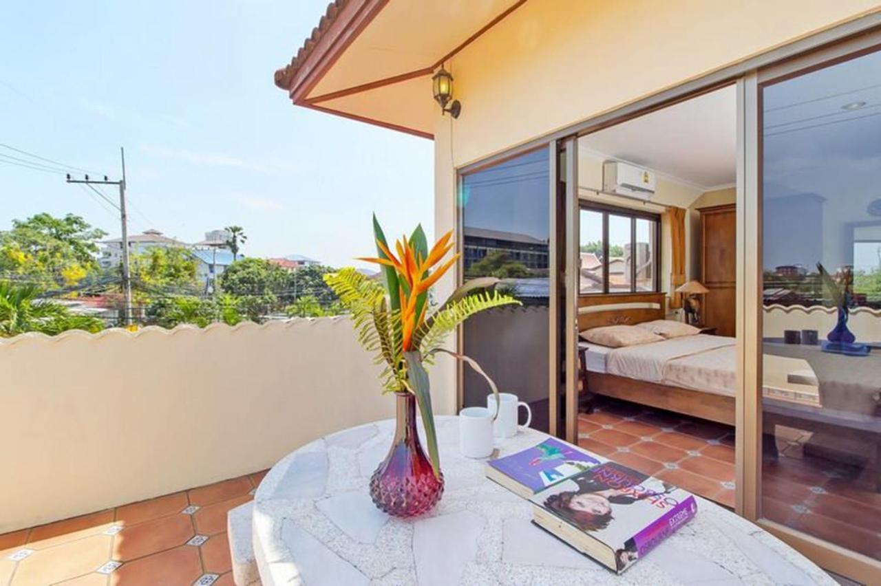 Viewbor Villa - Pattaya Holiday House Walking Street 4 Bedrooms Exteriör bild